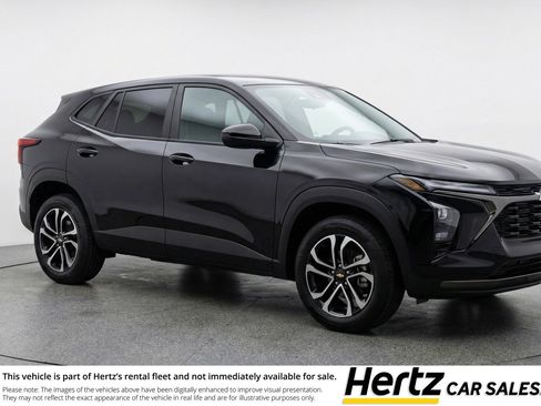 Used 2025 Chevrolet TrailBlazer LT image 1