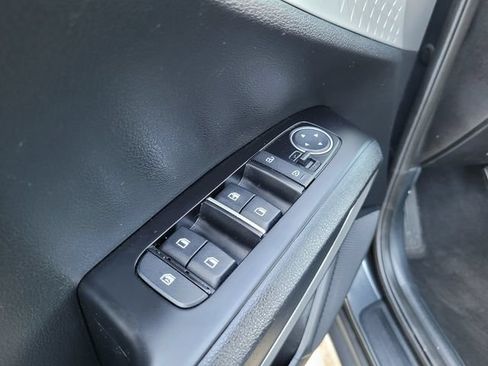 Used 2024 Kia Soul LX FWD image 27