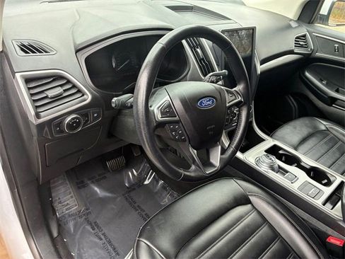 Used 2023 Ford Edge SEL image 15