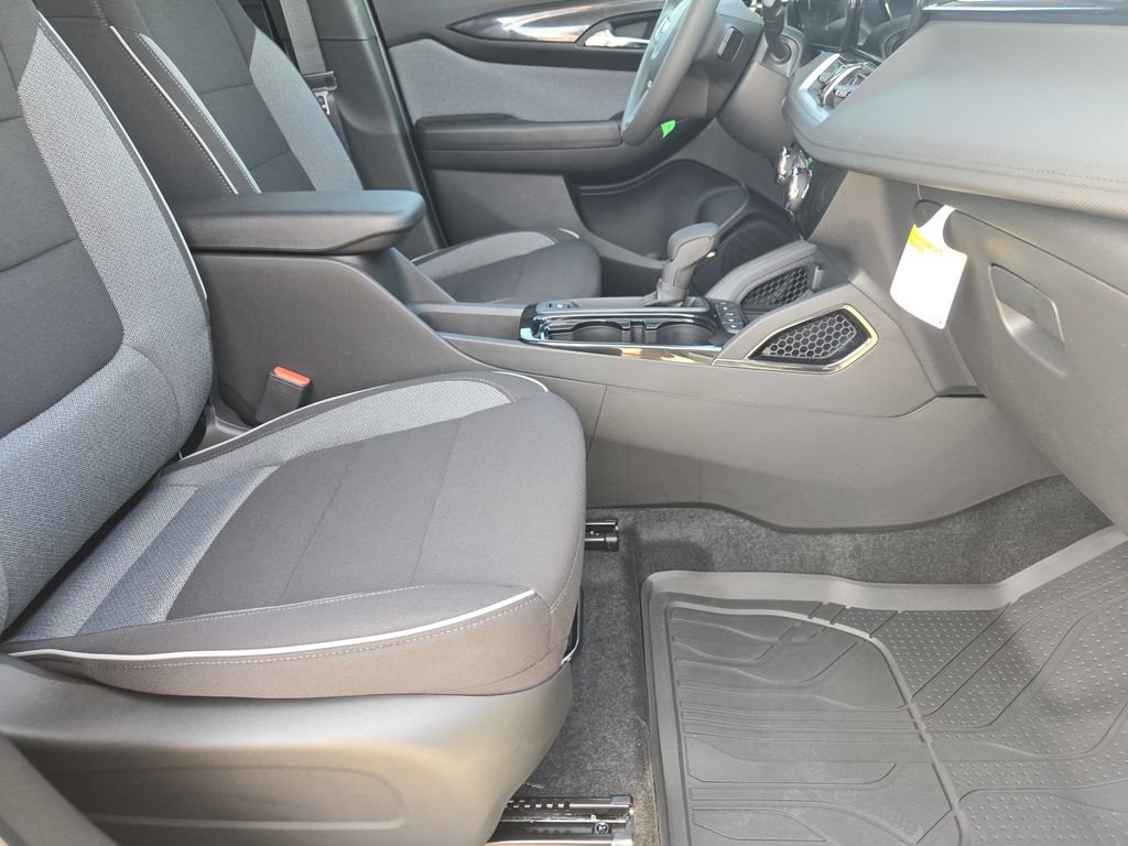 New 2026 Chevrolet TrailBlazer LT w/ Driver Confidence Package FWD image 11