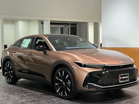 New 2026 Toyota Crown Platinum AWD/4WD image 1