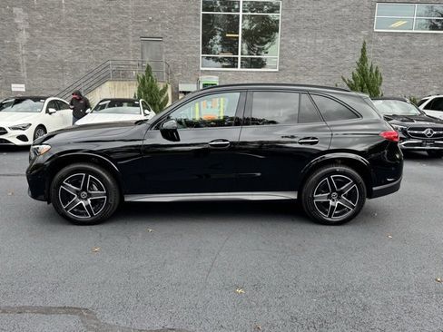 Used 2025 Mercedes-Benz GLC 300 4MATIC image 6