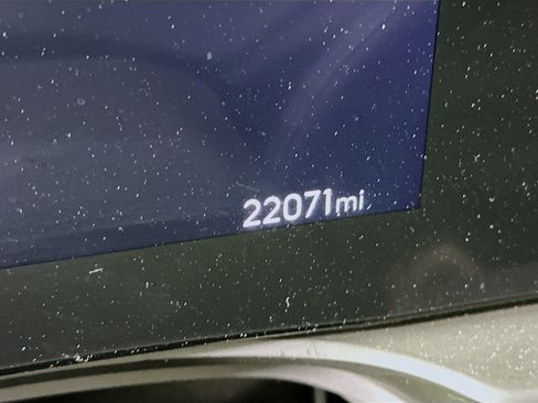 Used 2025 Buick Envista Preferred image 19