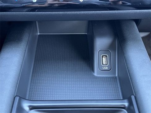 New 2025 Hyundai Ioniq 6 SE image 8