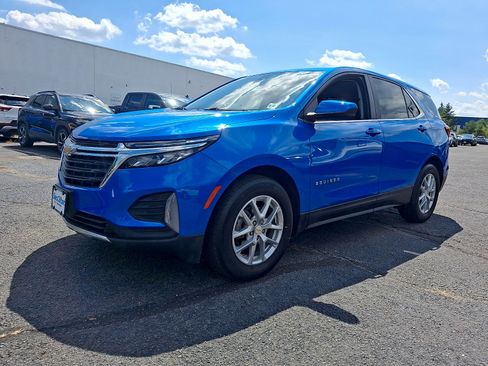 Certified 2024 Chevrolet Equinox LT FWD image 3