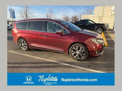 Used 2017 Chrysler Pacifica Limited