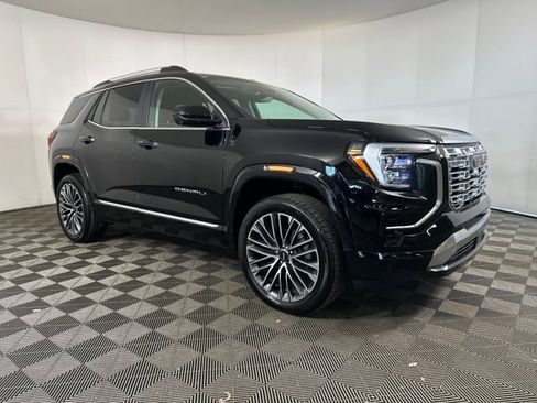 New 2026 GMC Terrain Denali w/ LPO, Floor Liner Package image 2