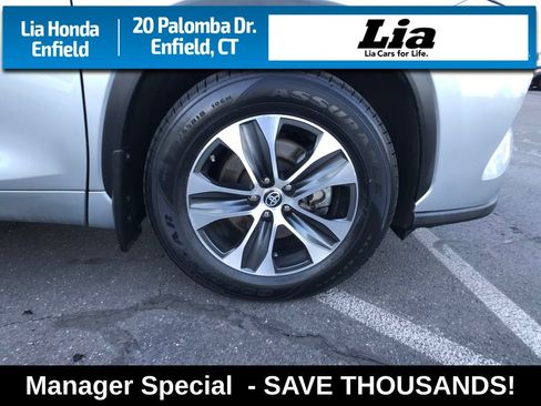 Used 2023 Toyota Highlander XLE image 5