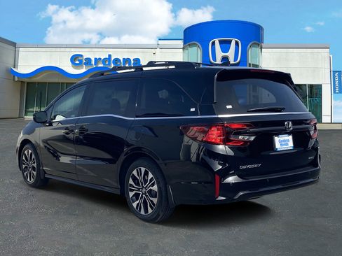 New 2026 Honda Odyssey Elite image 4