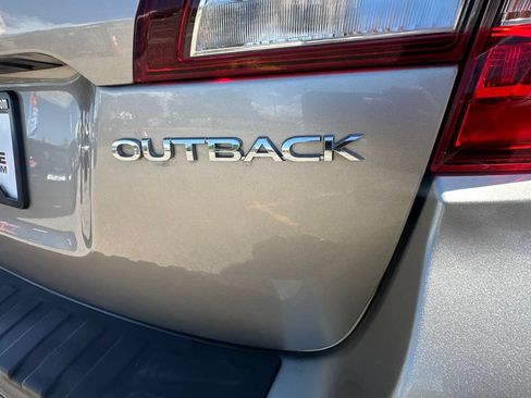 Used 2019 Subaru Outback 2.5i Premium w/ Popular Package #2 AWD/4WD image 24