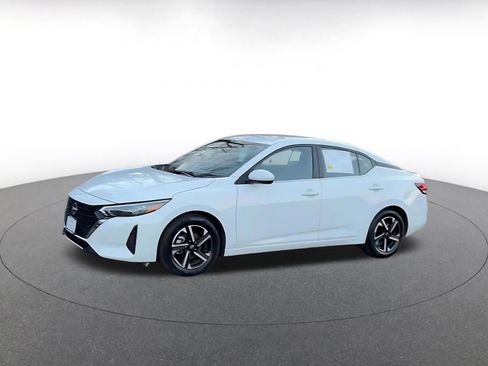 Used 2025 Nissan Sentra SV image 8