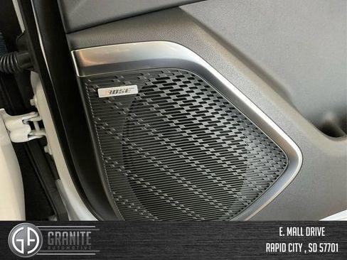Used 2025 Buick Enclave Sport Touring w/ Super Cruise Package AWD/4WD image 29