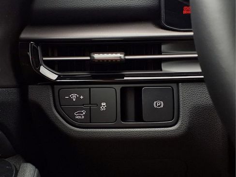 New 2026 Kia Sportage SX AWD/4WD image 13