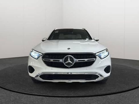 Used 2026 Mercedes-Benz GLC 300 4MATIC image 2