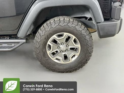 Used 2013 Jeep Wrangler Unlimited Rubicon AWD/4WD image 28