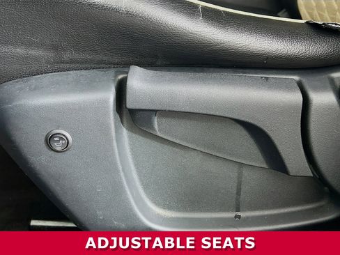 Used 2020 Nissan Rogue S image 4