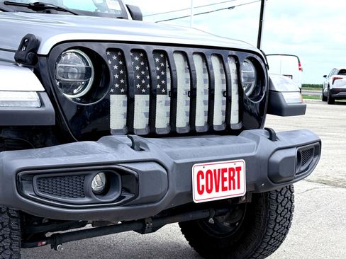 Used 2021 Jeep Gladiator Sport AWD/4WD image 9
