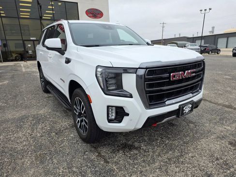 Used 2023 GMC Yukon AT4 image 1