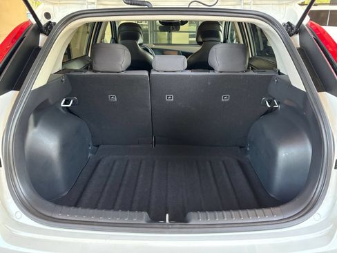 Used 2026 Kia Niro LX FWD image 29