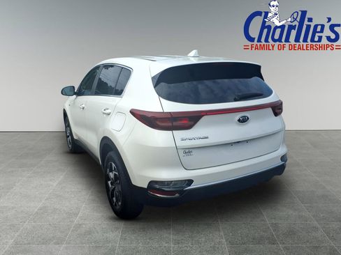 Used 2022 Kia Sportage LX AWD/4WD image 5