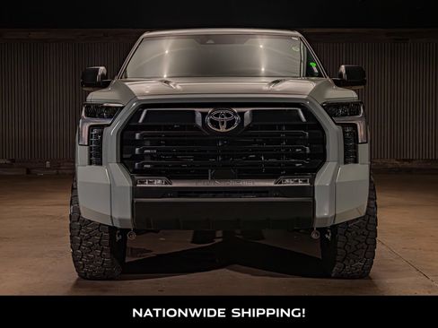 Used 2026 Toyota Tundra SR5 w/ SR5 Convenience Package AWD/4WD image 4