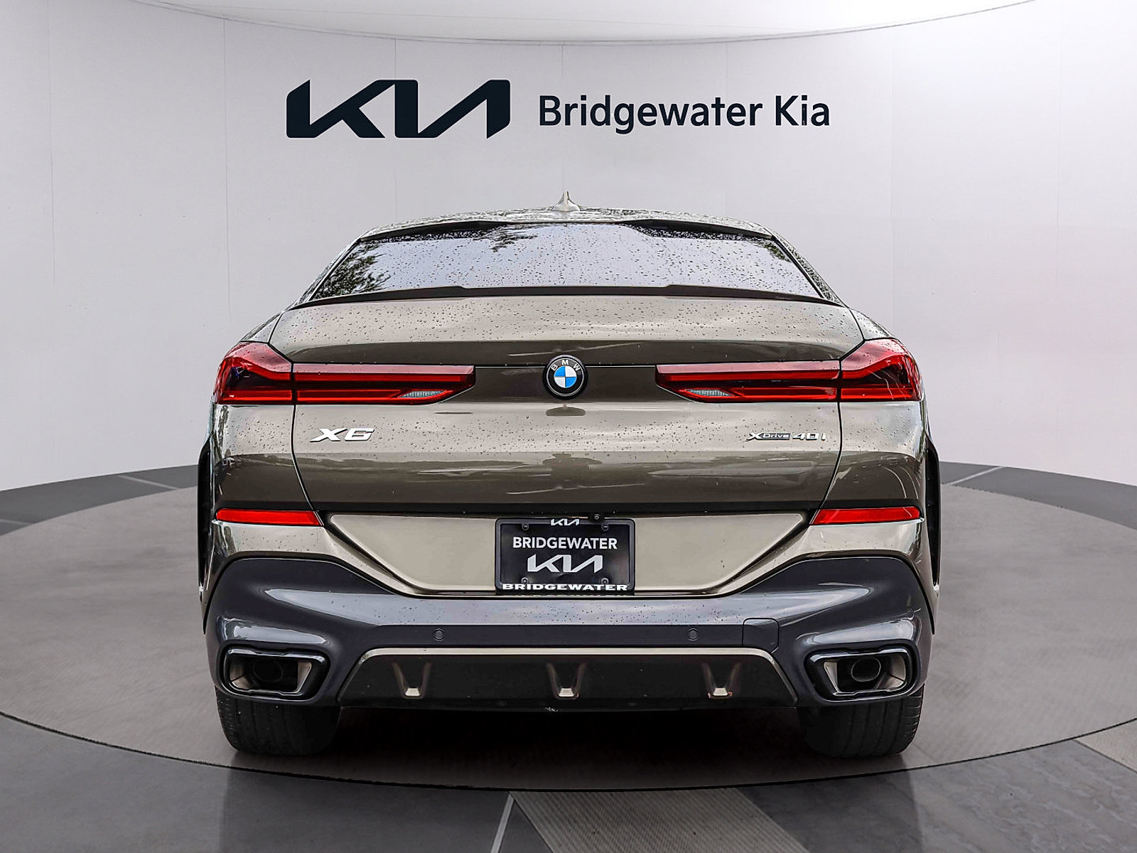 Used 2023 BMW X6 xDrive40i w/ M Sport Package AWD/4WD image 5