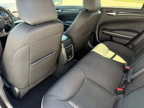 Used 2023 Chrysler 300 Touring w/ Sport Appearance Package RWD image 19