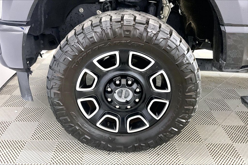 Used 2024 Ford F250 Platinum AWD/4WD image 7