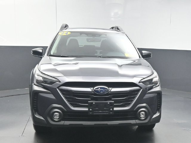 Used 2024 Subaru Outback Premium AWD/4WD image 3