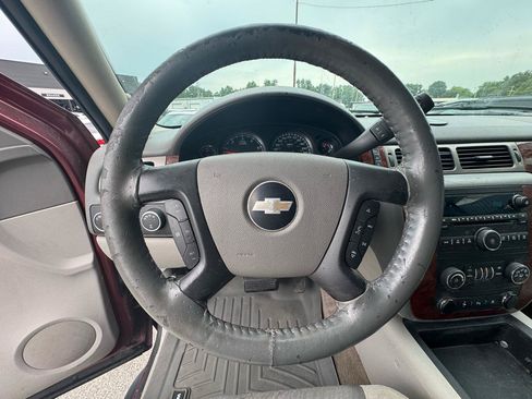 Used 2009 Chevrolet Avalanche LT w/ Convenience Package #1 AWD/4WD image 22
