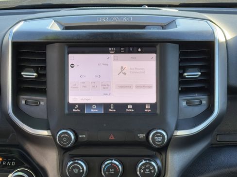 Certified 2022 RAM 1500 Big Horn image 30