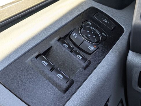 Used 2022 Ford F450 Limited w/ FX4 Off-Road Package image 28