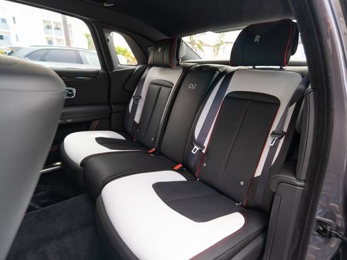 New 2027 Rolls-Royce Ghost Black Badge AWD/4WD image 8