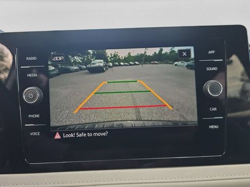 New 2026 Volkswagen Taos SE FWD image 22