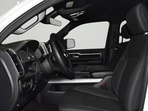Used 2025 RAM 1500 Big Horn AWD/4WD image 11