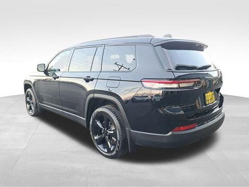 New 2025 Jeep Grand Cherokee L Limited w/ Luxury Tech Group II AWD/4WD image 3