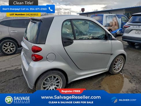 Used 2013 smart fortwo Coupe image 4