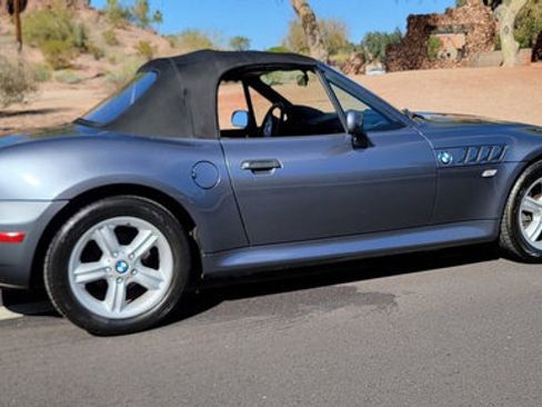 Used 2000 BMW Z3 2.5i image 11