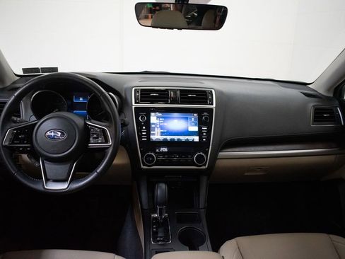 Used 2019 Subaru Outback 2.5i Limited AWD/4WD image 11