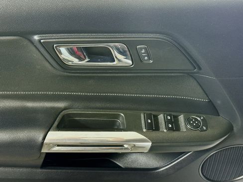 Used 2016 Ford Mustang Convertible w/ Equipment Group 051A image 24