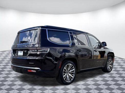 Used 2023 Jeep Grand Wagoneer Series III w/ Rear-Seat Entertainment Group AWD/4WD image 7