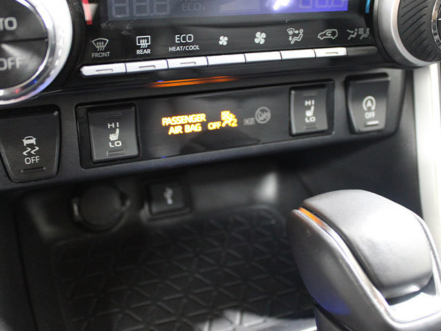 Certified 2022 Toyota RAV4 XLE Premium AWD/4WD image 14