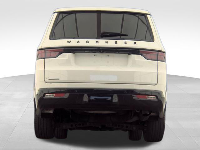Used 2023 Jeep Wagoneer Series II AWD/4WD image 7