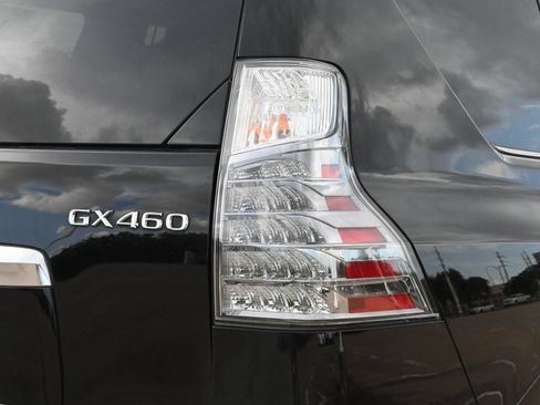 Used 2023 Lexus GX 460 Premium w/ Premium Package AWD/4WD image 23