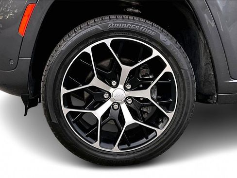 Certified 2022 Jeep Grand Cherokee Summit image 33