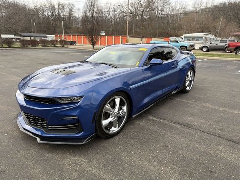 Used 2019 Chevrolet Camaro SS image 4