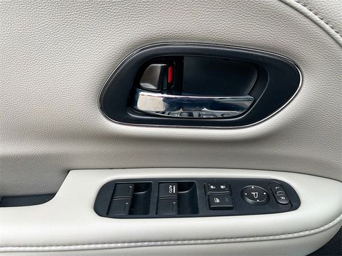 Used 2022 Honda HR-V EX-L image 17