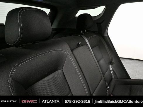 Used 2024 GMC Terrain SLE image 21