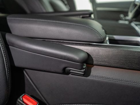 Used 2022 Land Rover Range Rover Long Wheelbase First Edition image 27