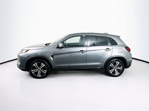 Used 2025 Mitsubishi Outlander Sport SE image 4